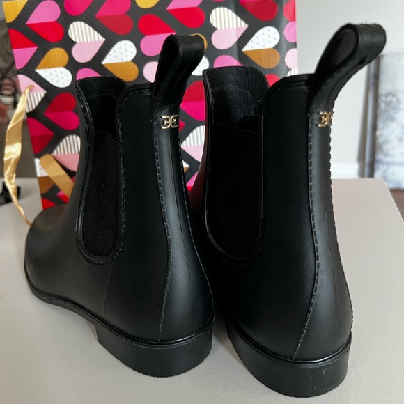 Sam Edelman Booties - Picture 3 of 3